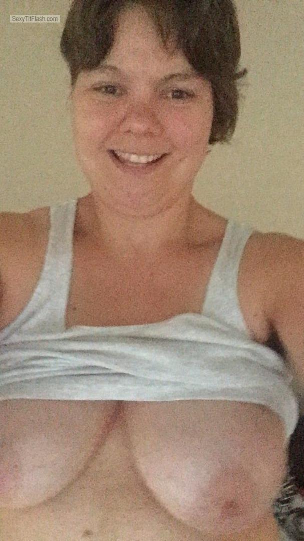 Mein Sehr grosser Busen Topless Selbstporträt von Sexy Becky